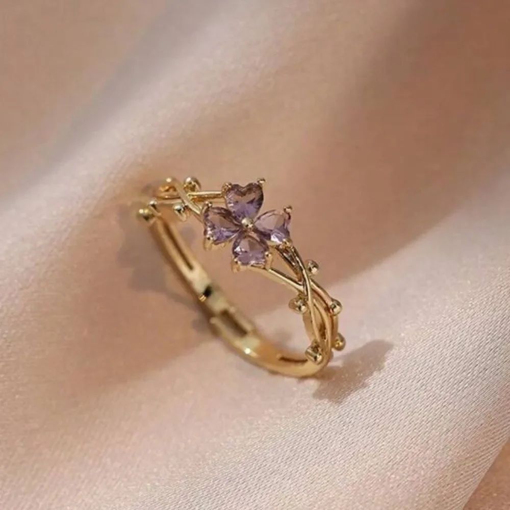 Elegant Gold and Purple Ring R232